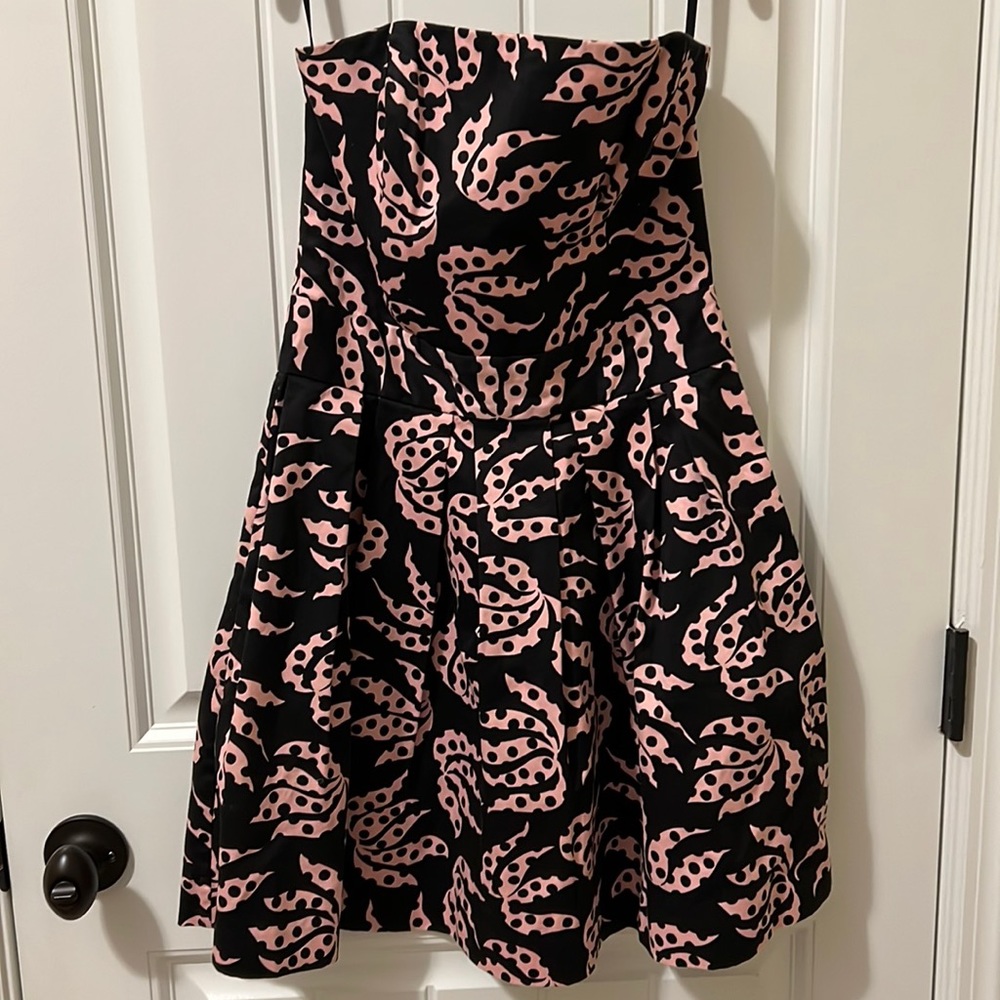 Worn once size 6 French Connection strapless dress with pockets